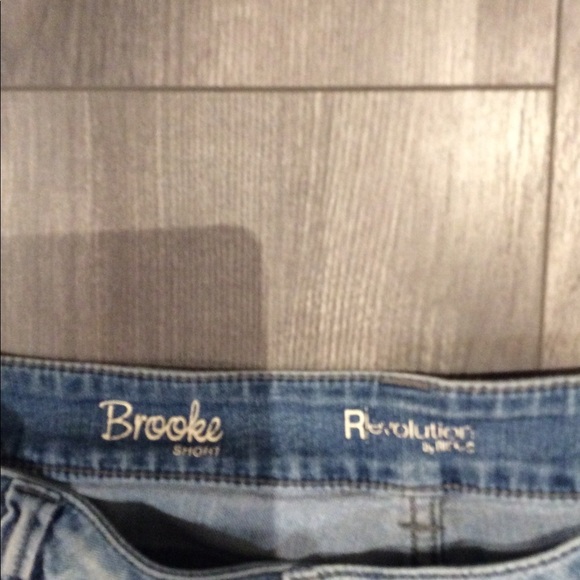 Shorts - Picture 2 of 2